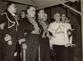 Da esquerda para direita: Getúlio Vargas (2º), Pedro Calmon (3º), o Acadêmico Cassiano Ricardo (4...