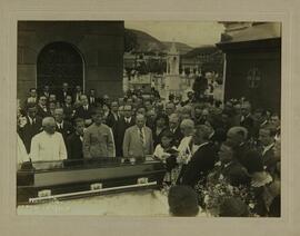1 - Funeral de Nilo Peçanha no Cemitério São João Batista, no Rio de Janeiro (RJ), com referência...