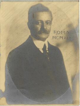 Epitácio Pessoa a meio corpo