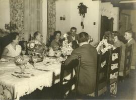 Alzira Vargas, Getúlio Vargas, Darcy Vargas, Enê Garcez e outros não identificados.