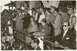 Juscelino Kubitschek discursando.