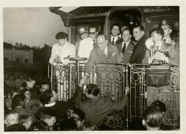 Getúlio Vargas em um vagão de trem.
